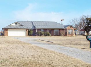 6718 E Market St, Enid, OK 73701