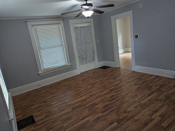 Living Room (Facing Front Door)