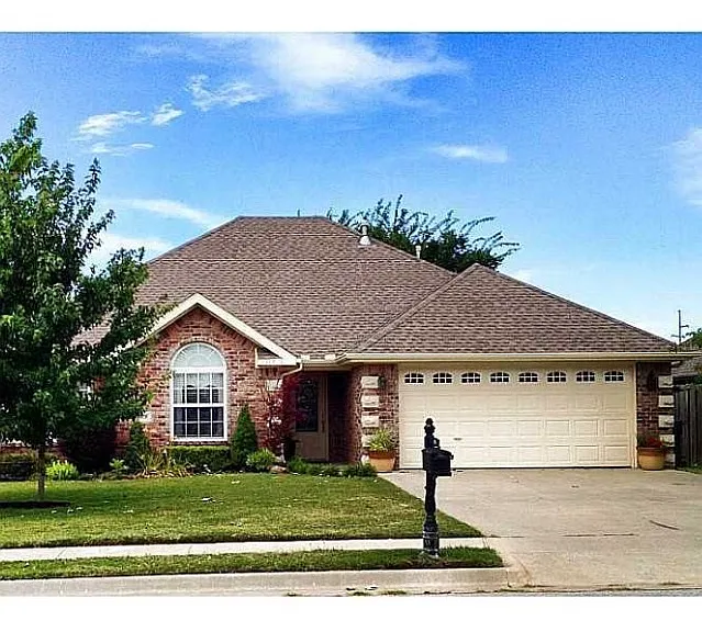 3805 W Amour Dr — Photo 1