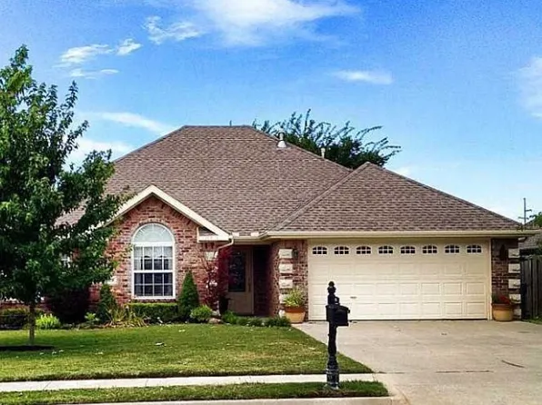 3805 W Amour Dr, Rogers, AR 72758