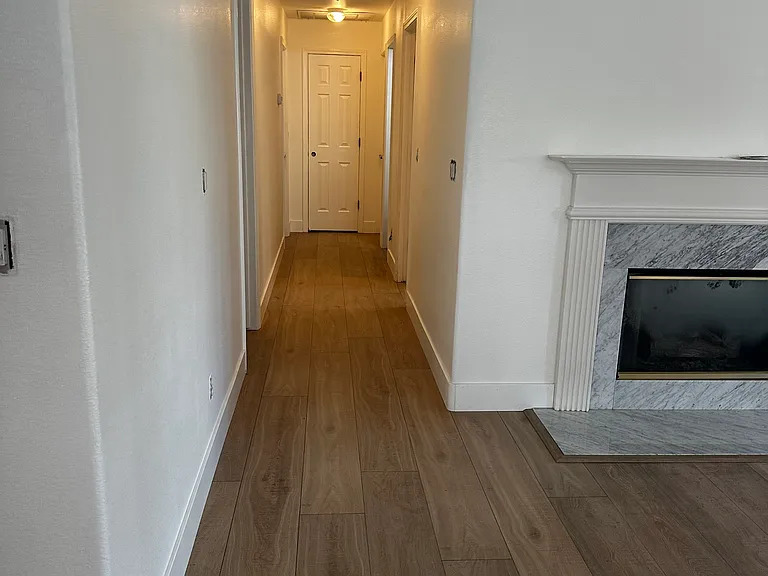 Taryn Dr — Photo 2