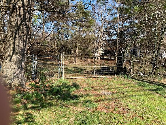 2nd image of 114 Highway Dr