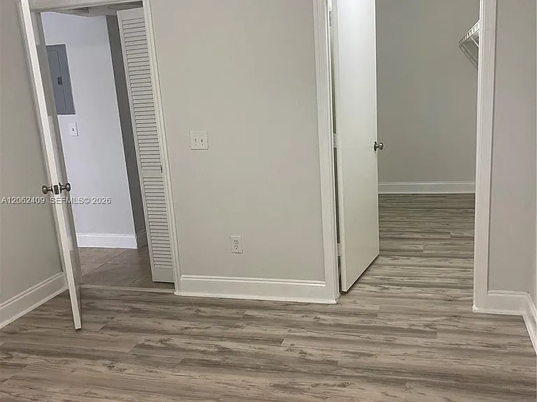3670 N 56th Ave #708 — Photo 2