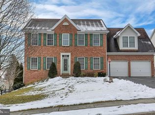 13 Meadowood Pl, Boiling Springs, PA 17007