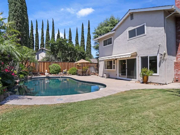 952 Scarlett Pl, Tracy, CA 95376