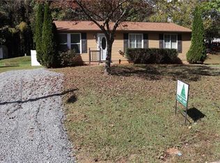 8230 Bald Ridge Dr, Charlotte, NC 28227