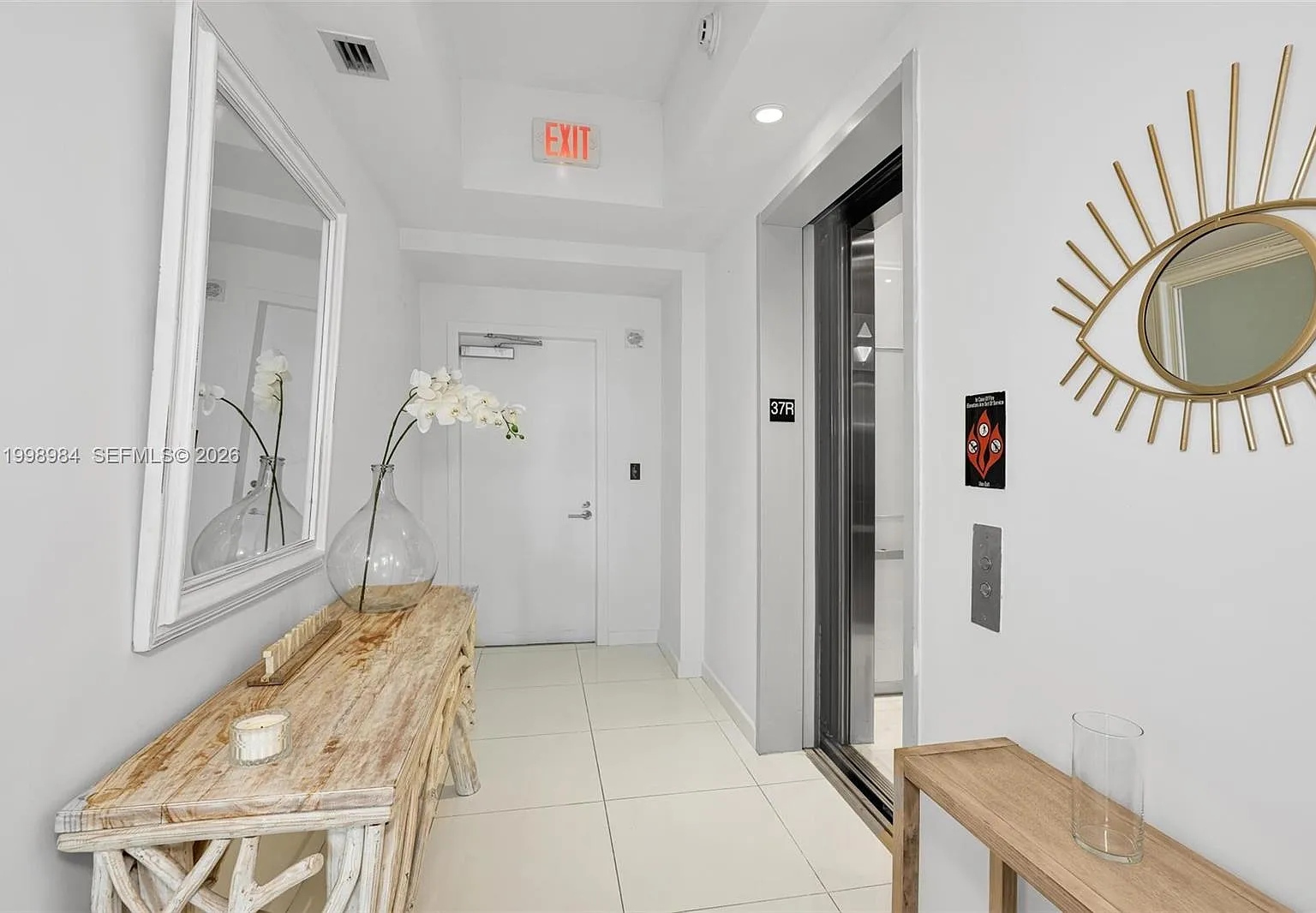 Paramount Miami Worldcent — Photo 2