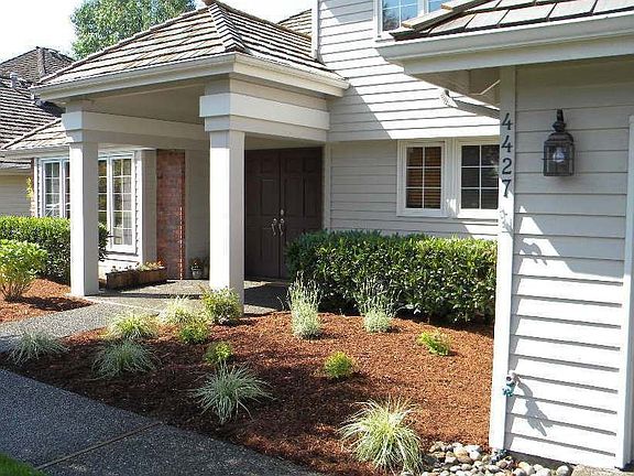 Walkway to entry