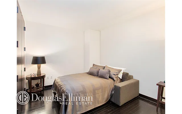 Sold by Douglas Elliman | media 18
