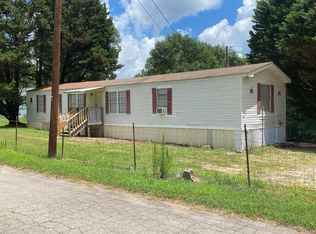 103 Cauthen Lakeside Dr, Alto, GA 30510