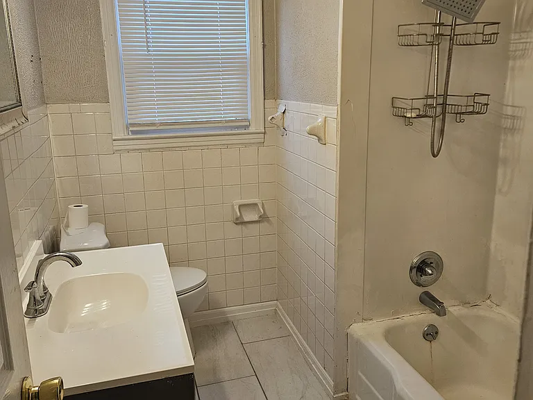 915 Burroughs Rd — Photo 5