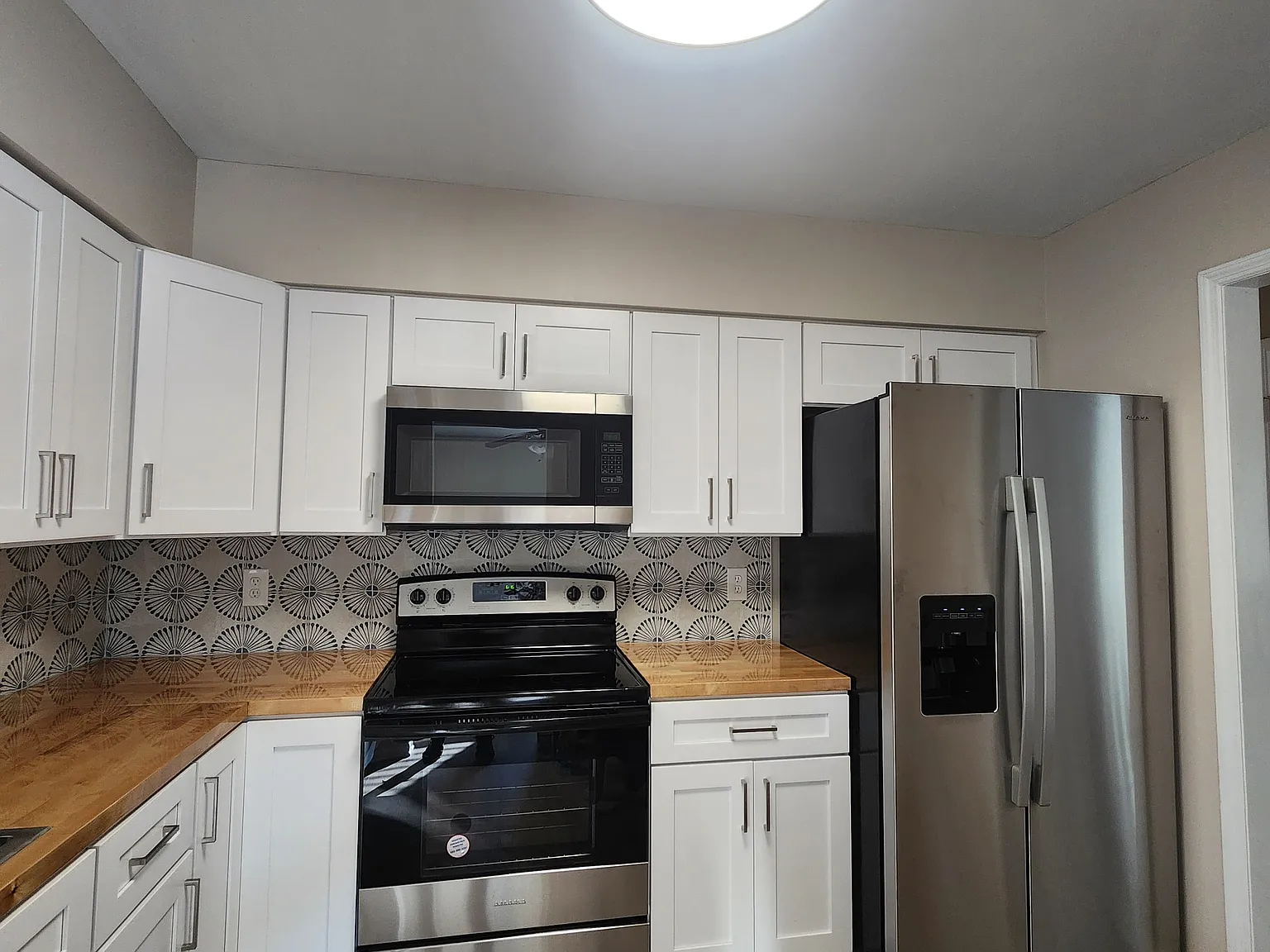 3 bed, 1900 sqft, $3,499 — Photo 4