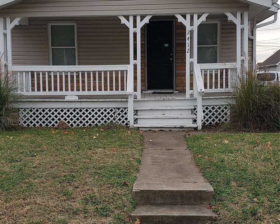 1st image of 2412 Grand Ave