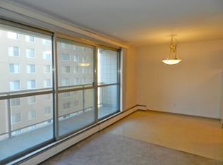 820 5th Ave SW #1-BEDROOM, Calgary, AB T2P0N4