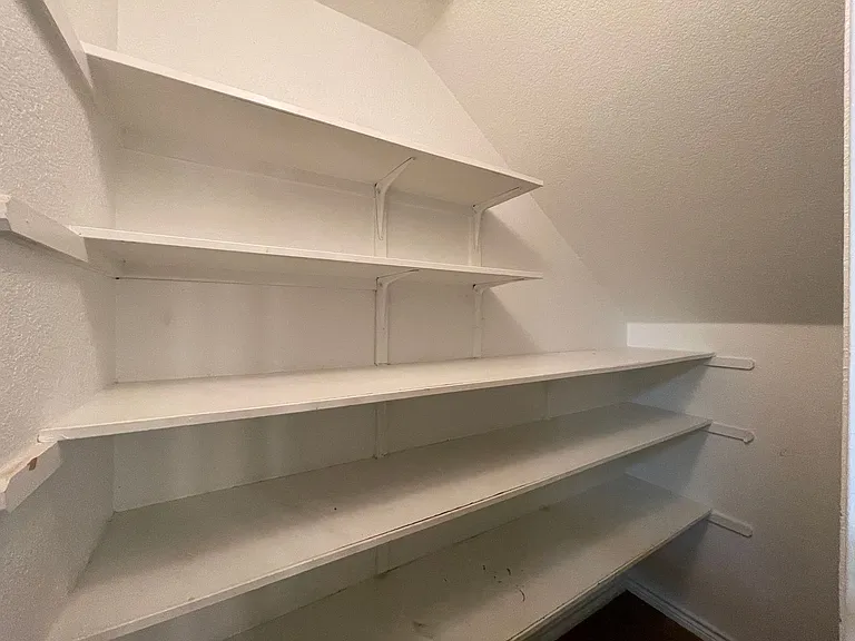 4006 Cambridge Dr — Photo 13