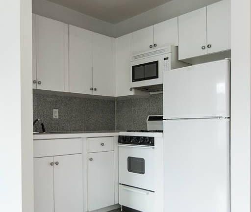 3rd image of 193 E 4th St APT 4F