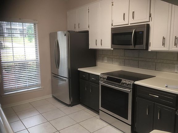 3rd image of 3030 Keats Dr