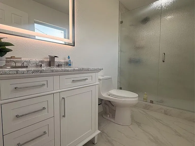 820 N Trebol St — Photo 16