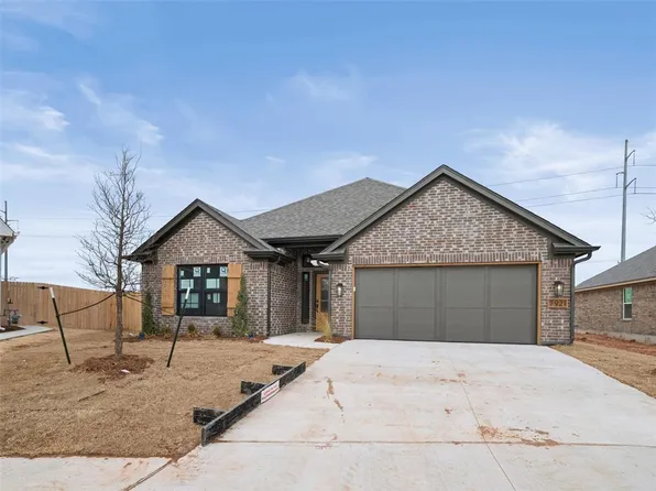 7921 NW 163rd St, Edmond, OK 73013