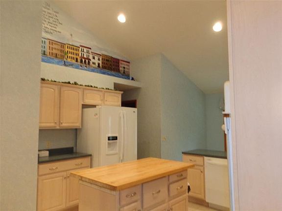 3rd image of 1645 Bannon Ct