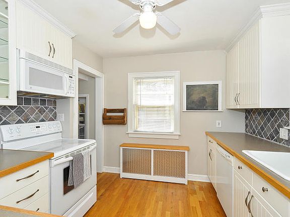 3rd image of 8540 Aldrich Ave S