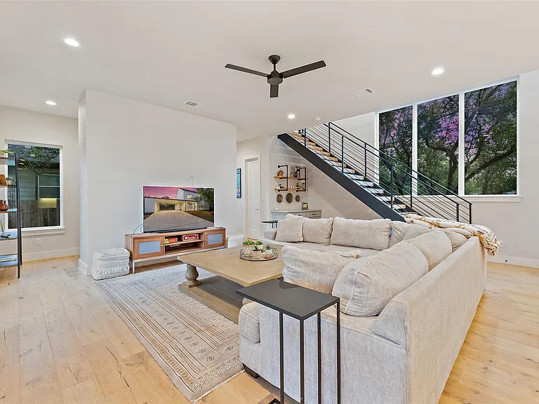 22218 Briarcliff Dr — Photo 7