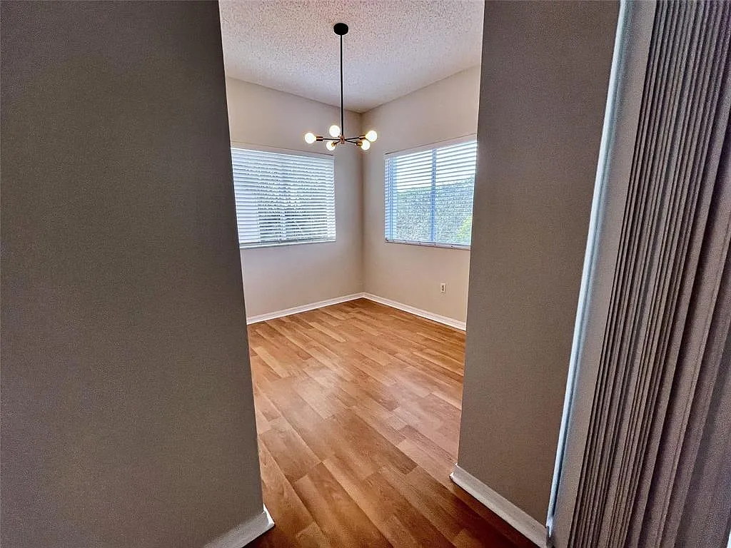 7085 Nova Dr — Photo 3