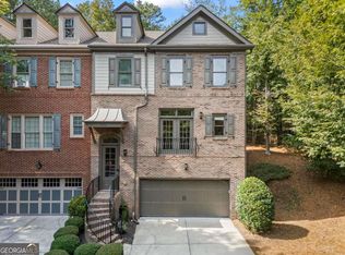 2602 Long Pointe, Roswell, GA