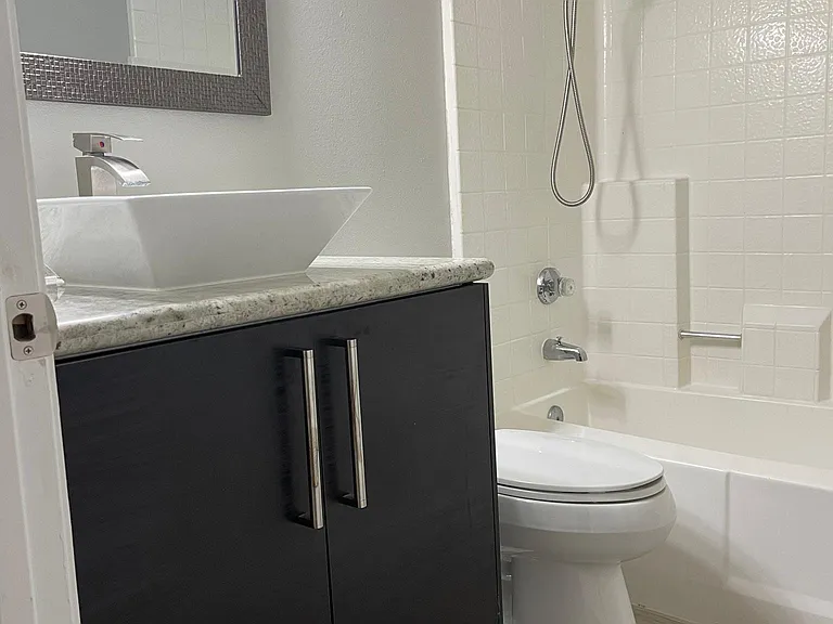 2065 Shannon Ct #1 — Photo 9