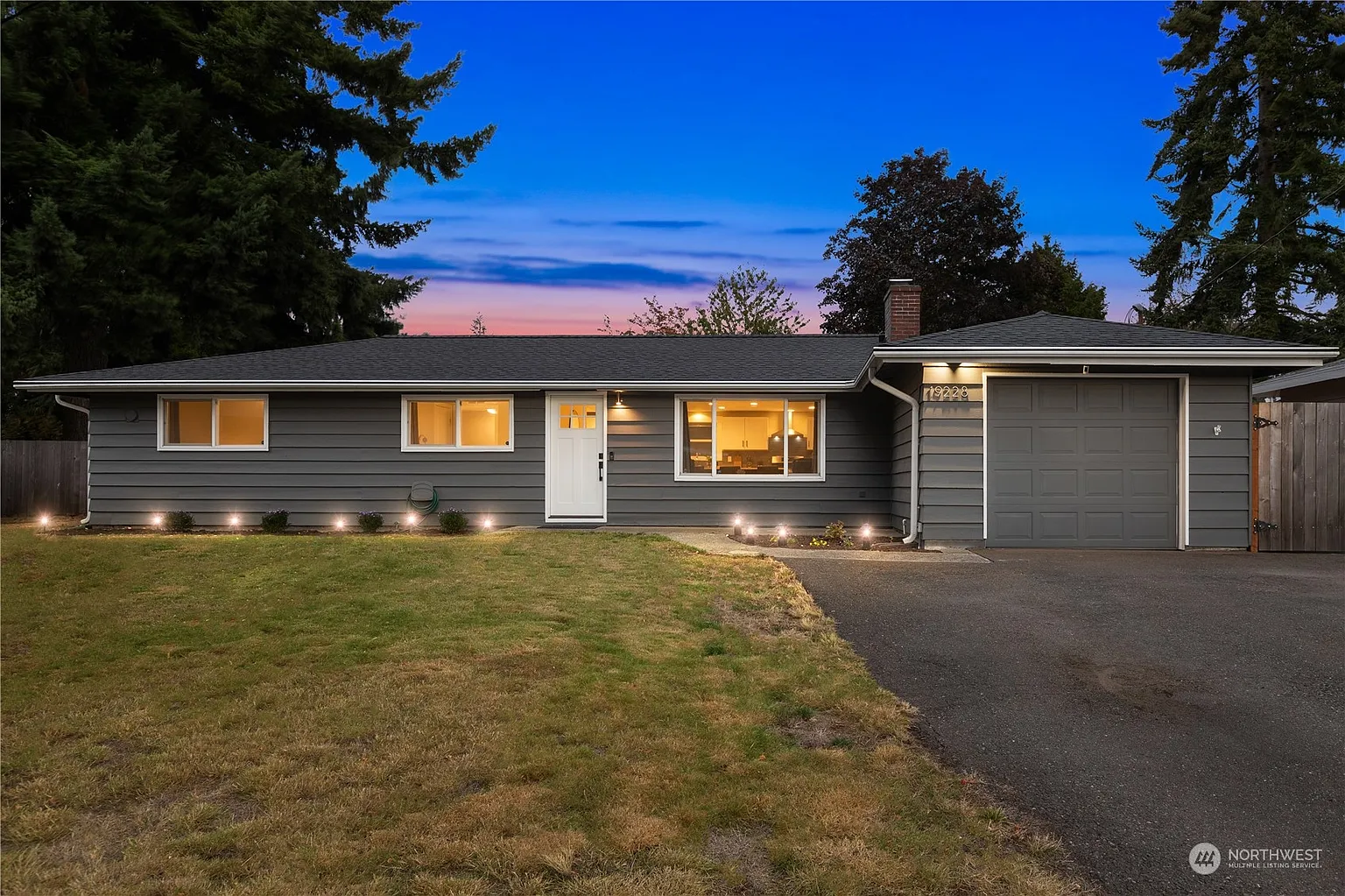 19228 5th Avenue S photo 1