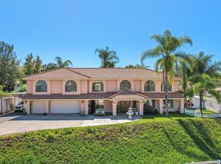 29950 Robbie Ln, Vista, CA 92084