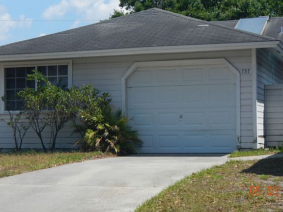 3rd image of 737 Ashley Ln