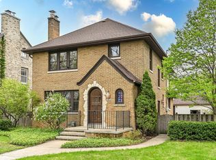 5426 N Diversey Blvd, Whitefish Bay, WI 53217