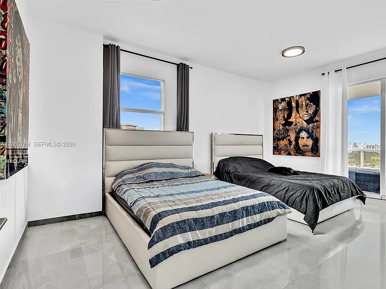 3731 N Country Club Dr #Penthouse 24 — Photo 15