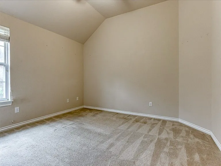 16605 Farmington Way — Photo 10