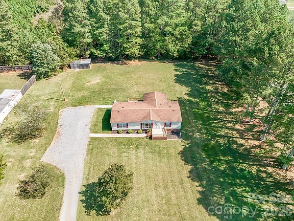 4th image of 2120 Peeler Rd