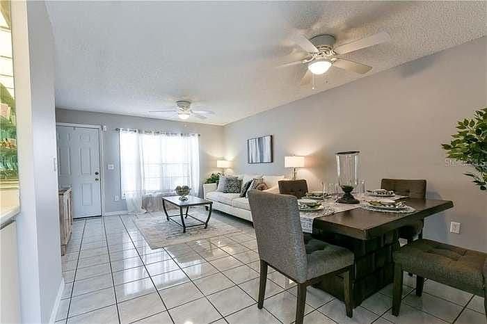 1st image of 3209 Oak Lawn Pl