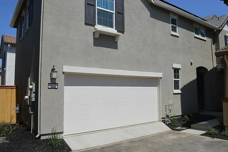 8859 Ariston Ln