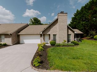 910 Mercer Dr, Maryville, TN 37801