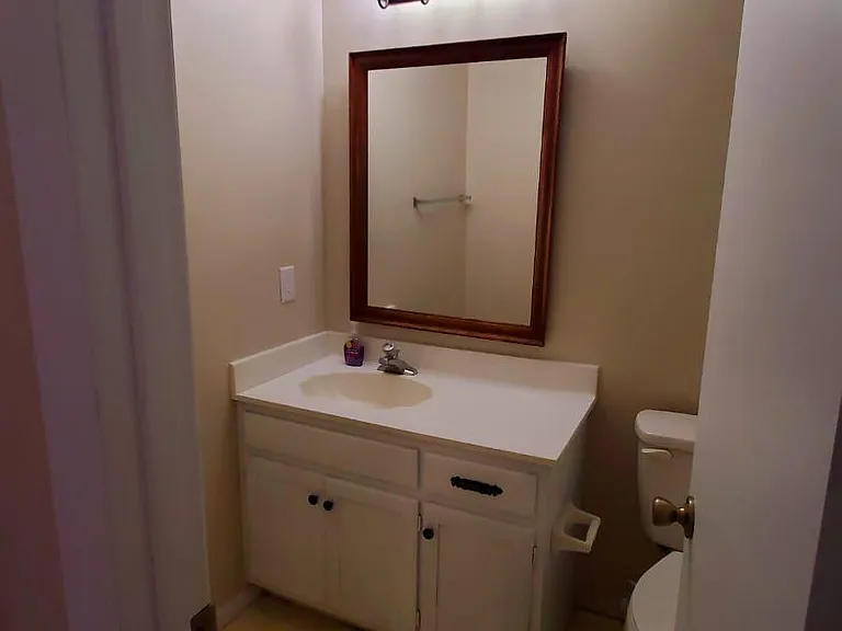 33 Nantucket Dr — Photo 28