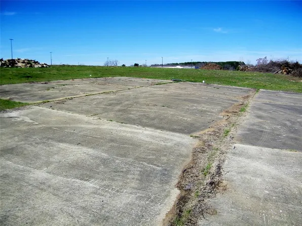 E Washington St, Idabel, OK 74745