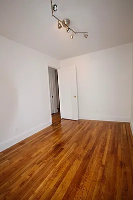 Rented by Nooklyn NYC LLC | media 30