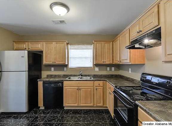 5th image of 1180 Glades Dr