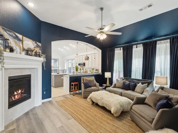 3921 Ford Dr, Forney, TX 75126