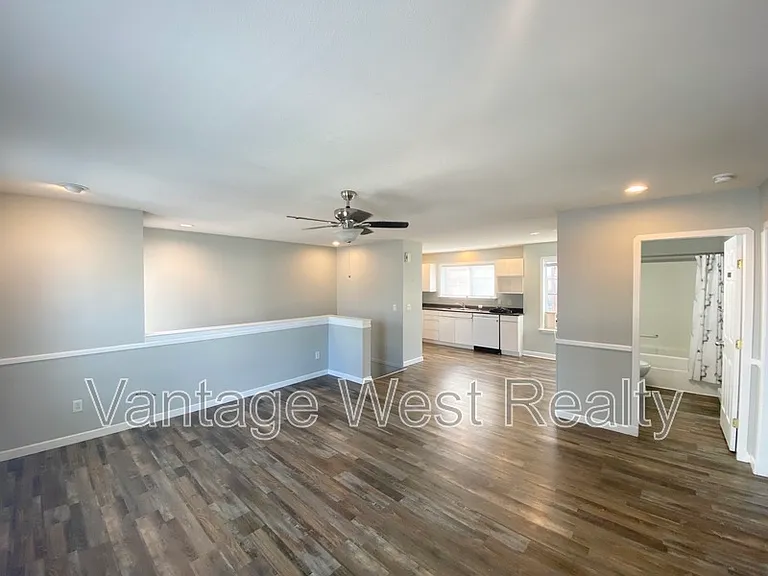 1073B Lawson Ave — Photo 8