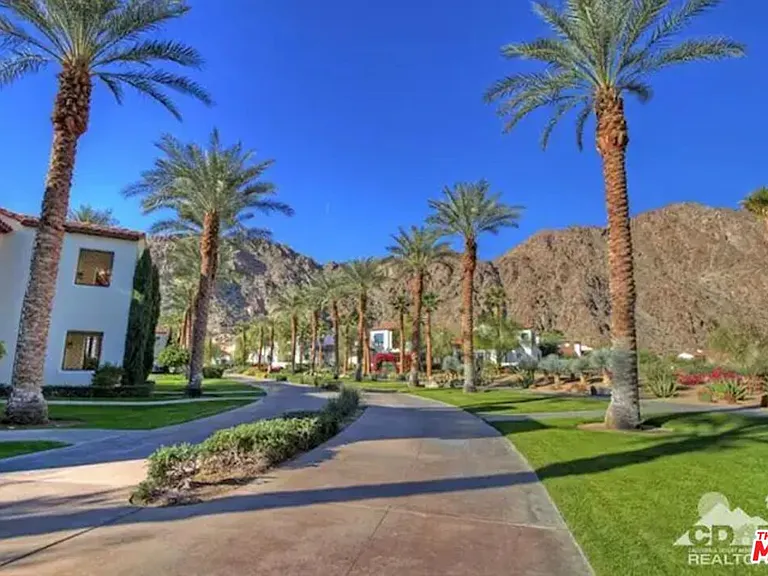48573 Classic Dr — Photo 31