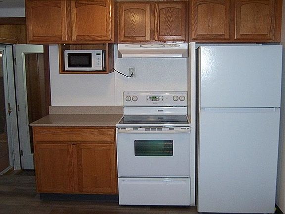 3rd image of 812 E Jefferson St