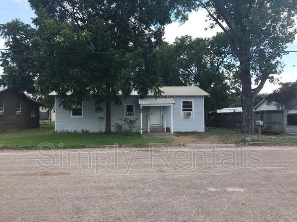 216 Main St