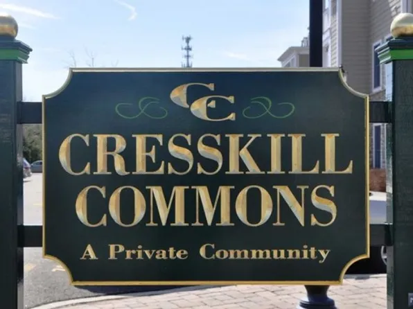 5 Tenakill Park Dr #224-2X, Cresskill, NJ 07626