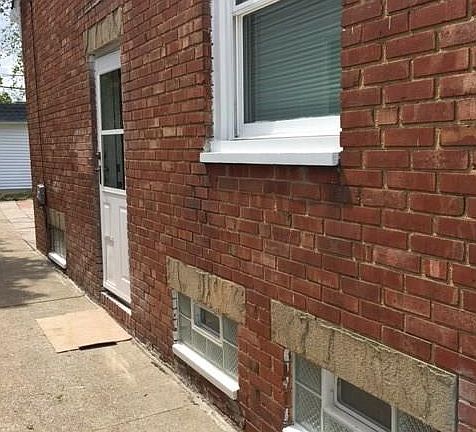 5th image of 13213 Highlandview Ave
